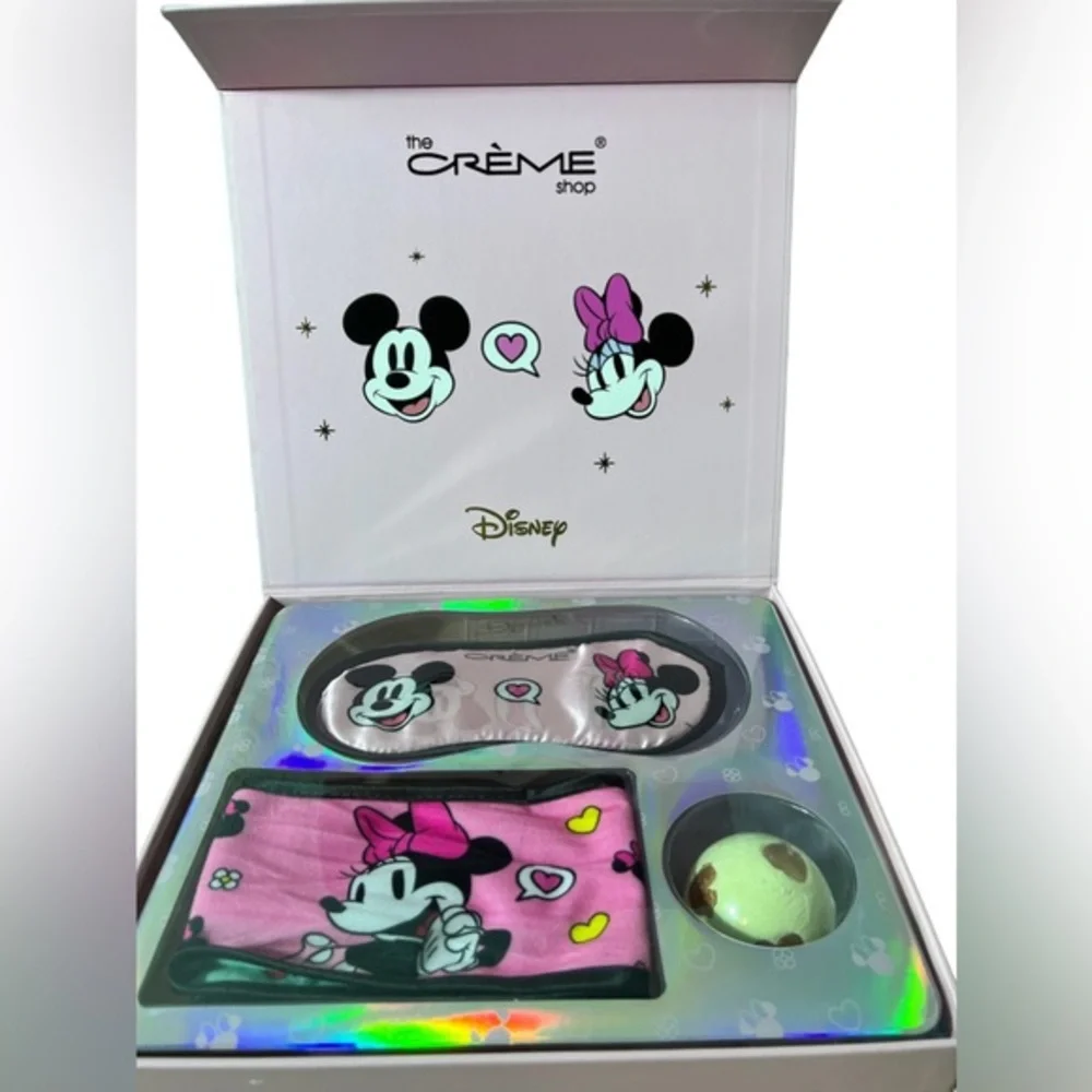 NIB The Crème Shop Disney‎ Limited Edition bath bomb sleep mask spa headband set